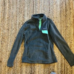 EUC Dark Gray and retool Teal Snap Fleece. Worn 10 x max